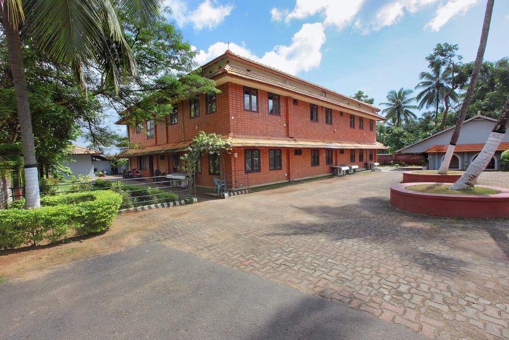 The River Retreat Heritage Ayurvedic Resort Shoranur Екстериор снимка