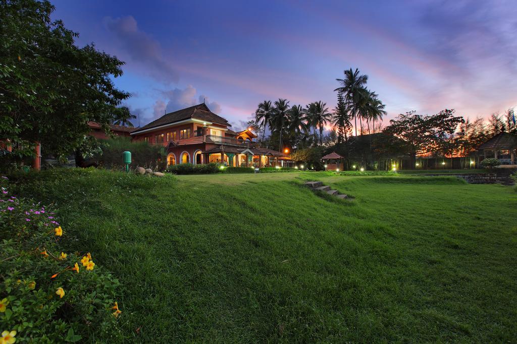 The River Retreat Heritage Ayurvedic Resort Shoranur Екстериор снимка