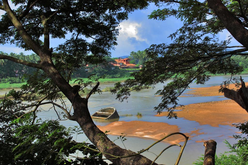The River Retreat Heritage Ayurvedic Resort Shoranur Екстериор снимка