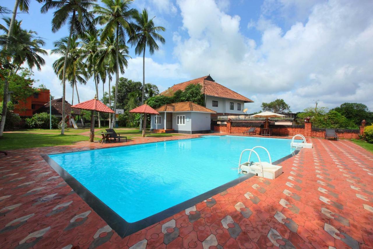 The River Retreat Heritage Ayurvedic Resort Shoranur Екстериор снимка